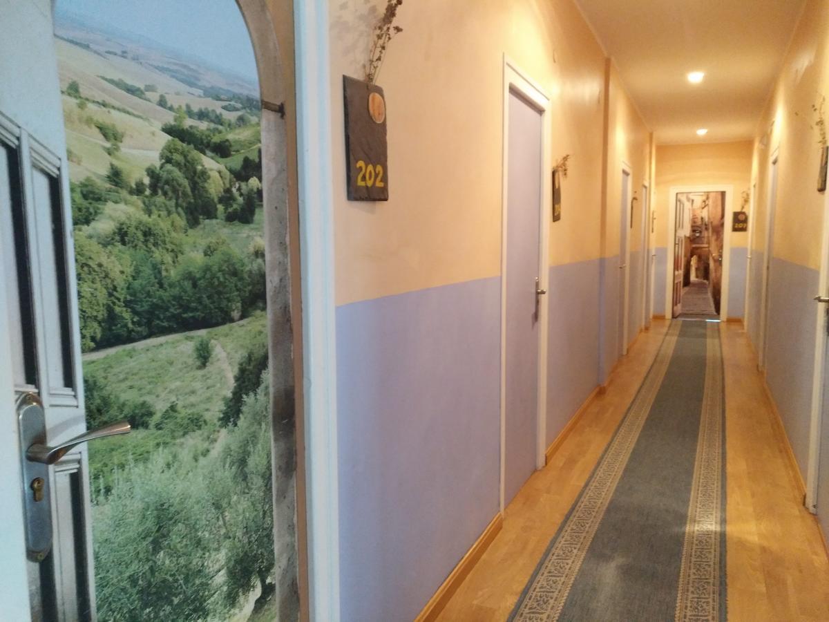 Albergue El Ultimo Bucardo Linás de Broto Esterno foto